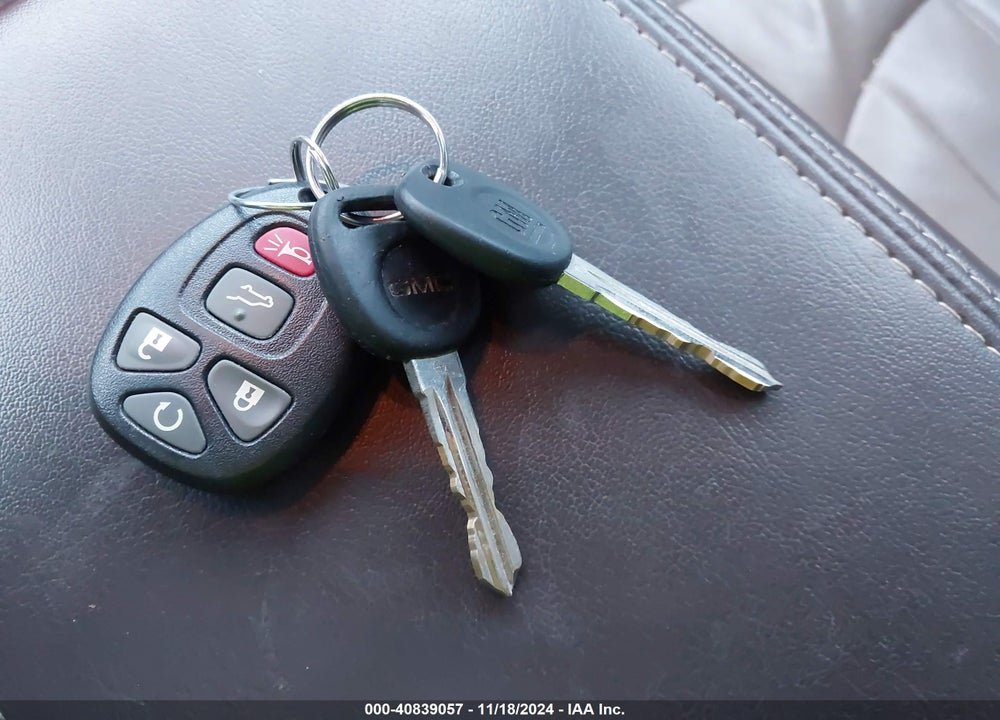 2013 GMC ACADIA DENALI VIN: 1GKKVTKD9DJ152178