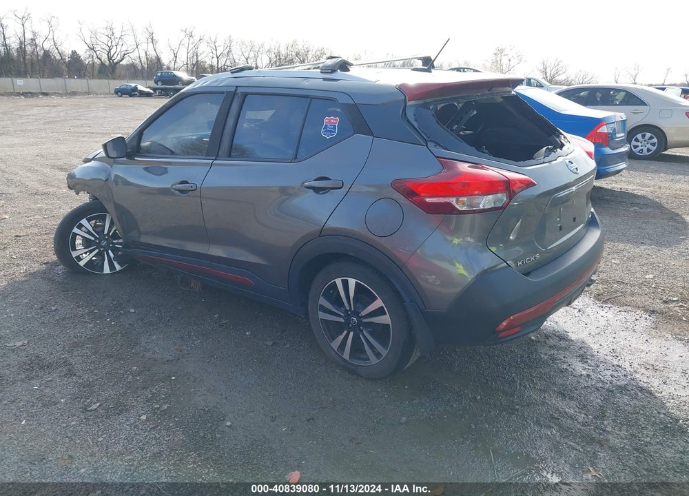2019 NISSAN KICKS SV VIN: 3N1CP5CUXKL506996