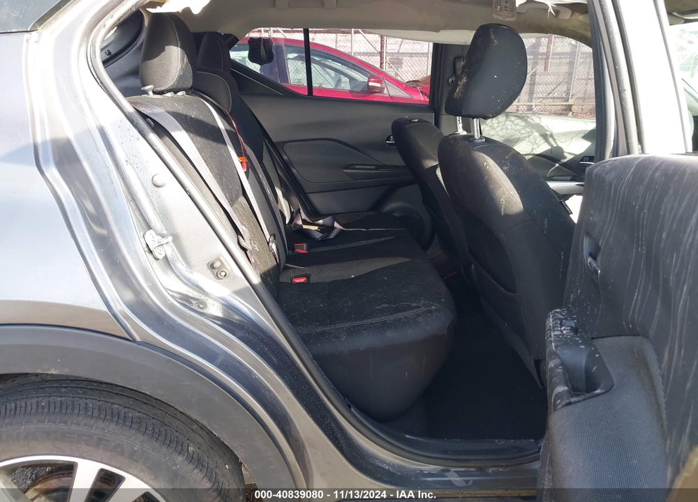 2019 NISSAN KICKS SV VIN: 3N1CP5CUXKL506996