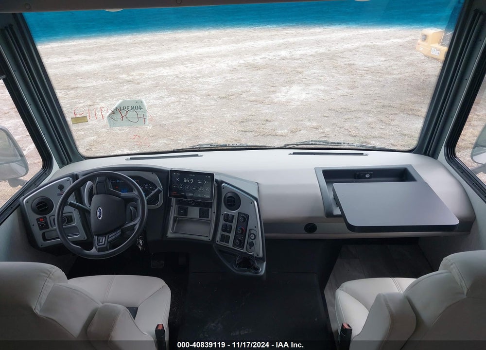 2021 FORD F53 VIN: 1F64F5DN2M0A16972