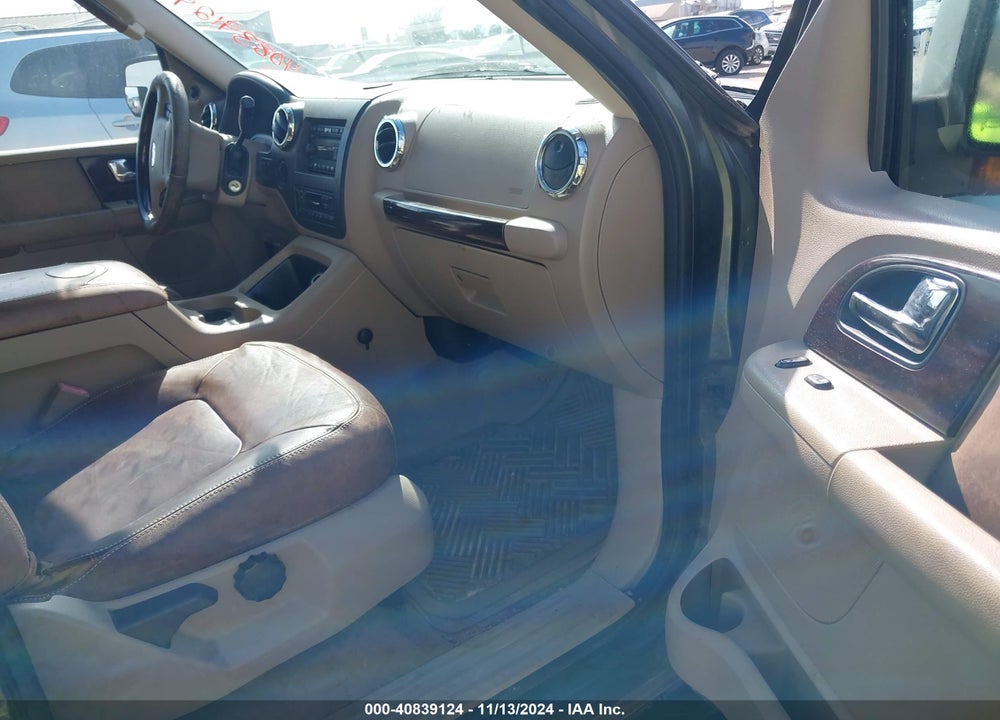 2005 FORD EXPEDITION EDDIE BAUER/KING RANCH VIN: 1FMFU18555LB01749