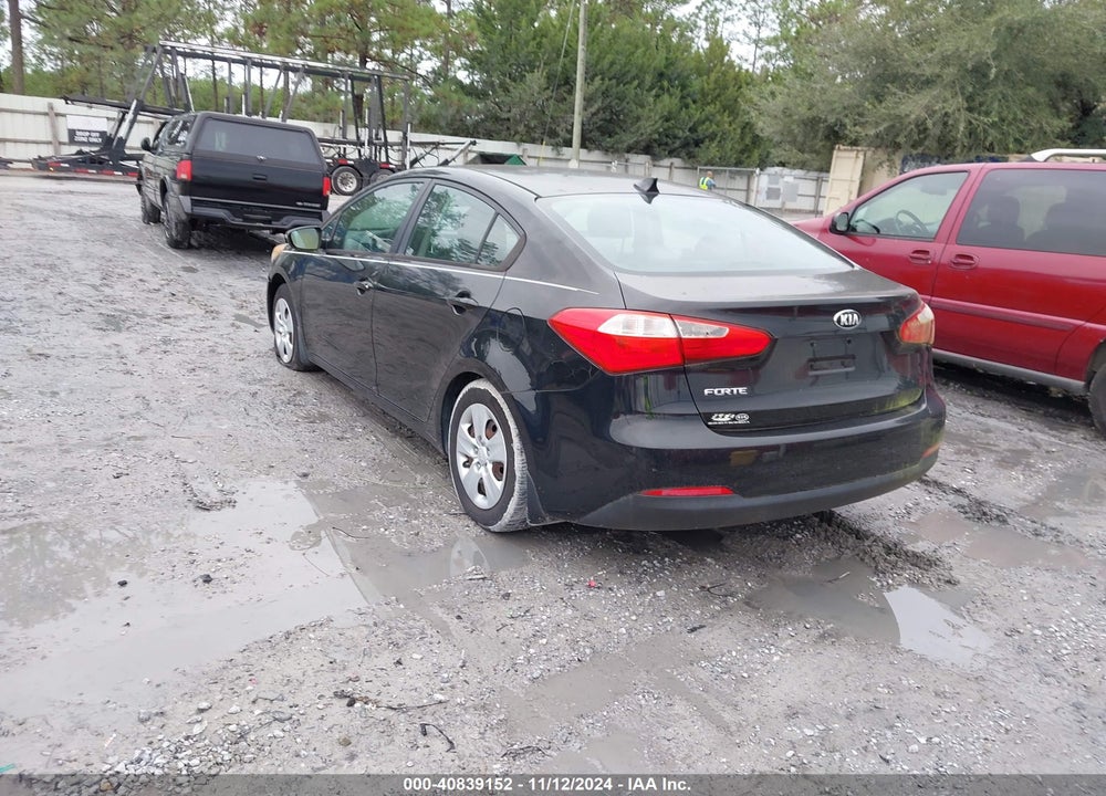 2015 KIA FORTE LX VIN: KNAFX4A63F5392786