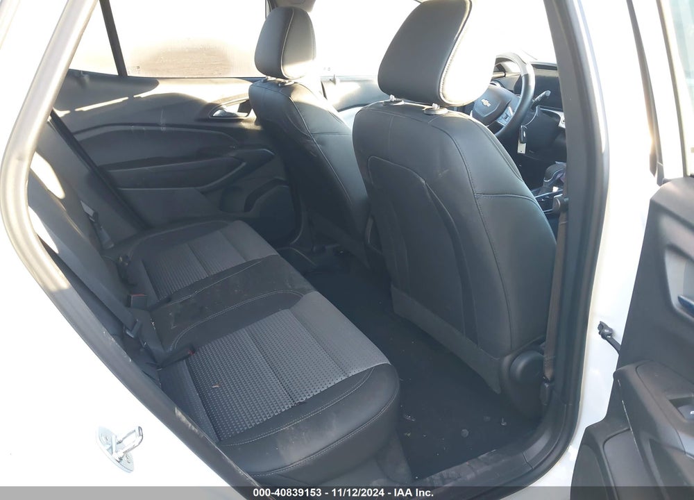 2024 CHEVROLET TRAX FWD LT VIN: KL77LHE23RC042329