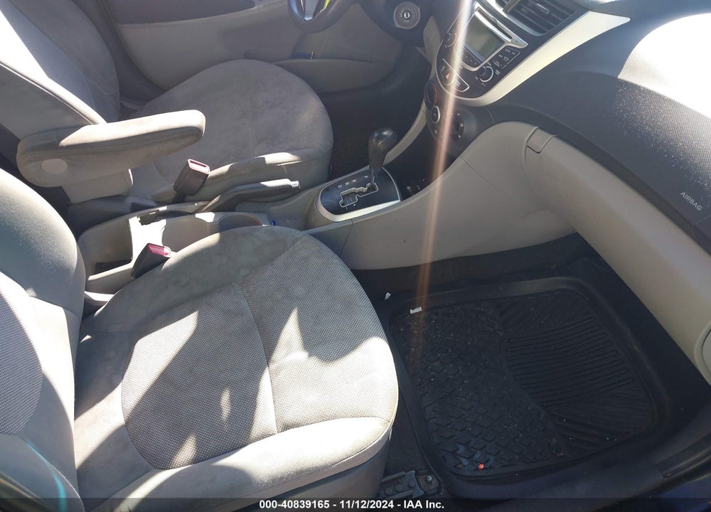 2013 HYUNDAI ACCENT GS VIN: KMHCT5AE7DU083545