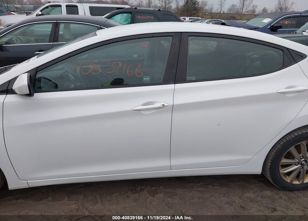 2016 HYUNDAI ELANTRA SE VIN: 5NPDH4AE5GH742998