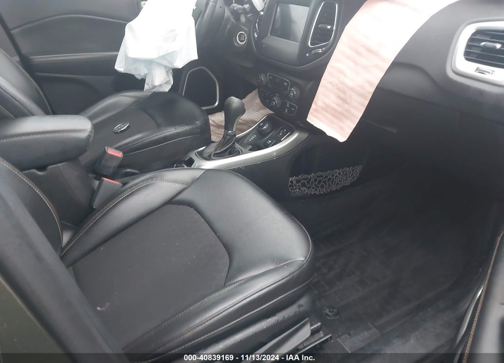 2018 JEEP COMPASS LATITUDE 4X4 VIN: 3C4NJDBB3JT283880