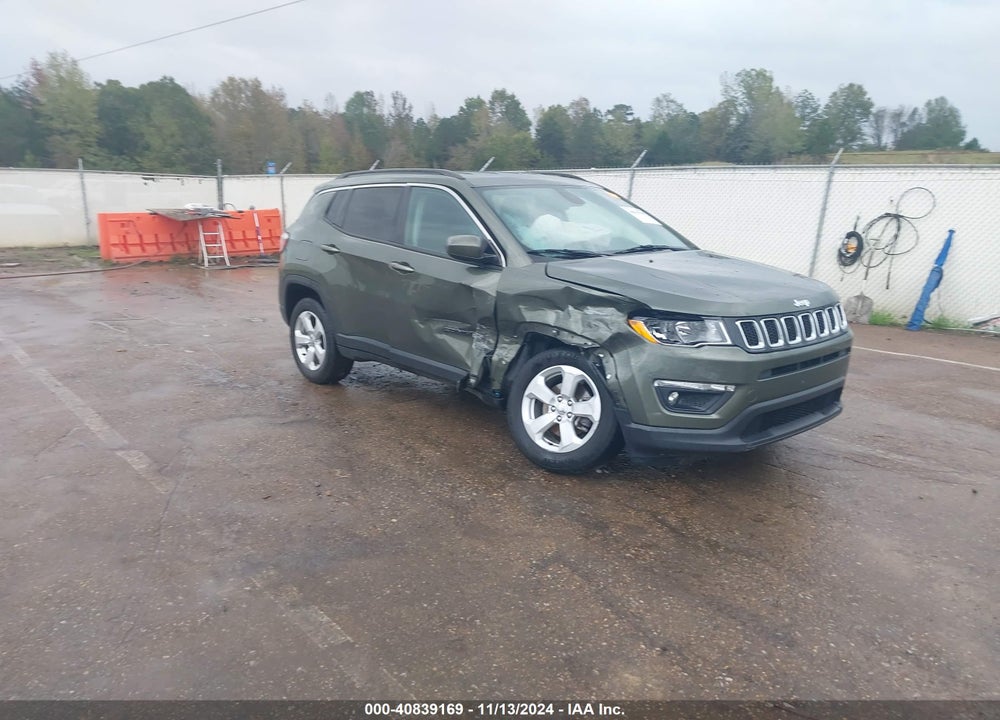 2018 JEEP COMPASS LATITUDE 4X4 VIN: 3C4NJDBB3JT283880