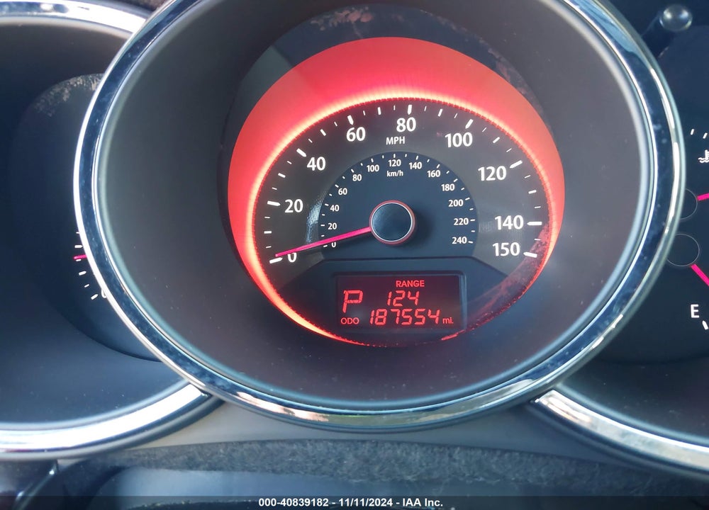 2012 KIA SORENTO SX V6 VIN: 5XYKW4A22CG193135