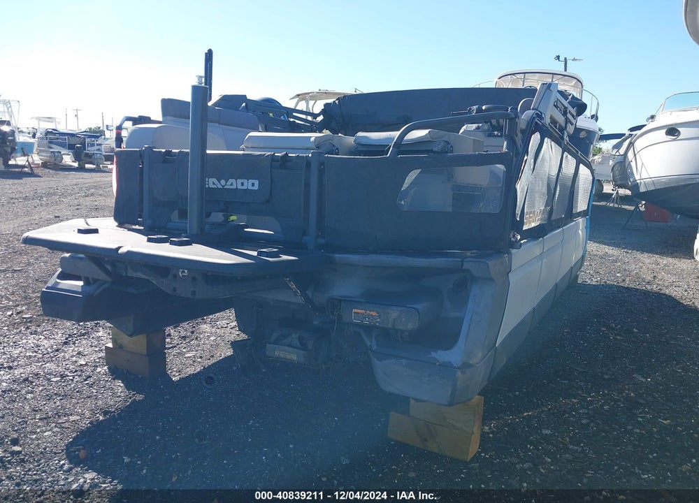 2023 SEADOO --- VIN: YDV06454H223