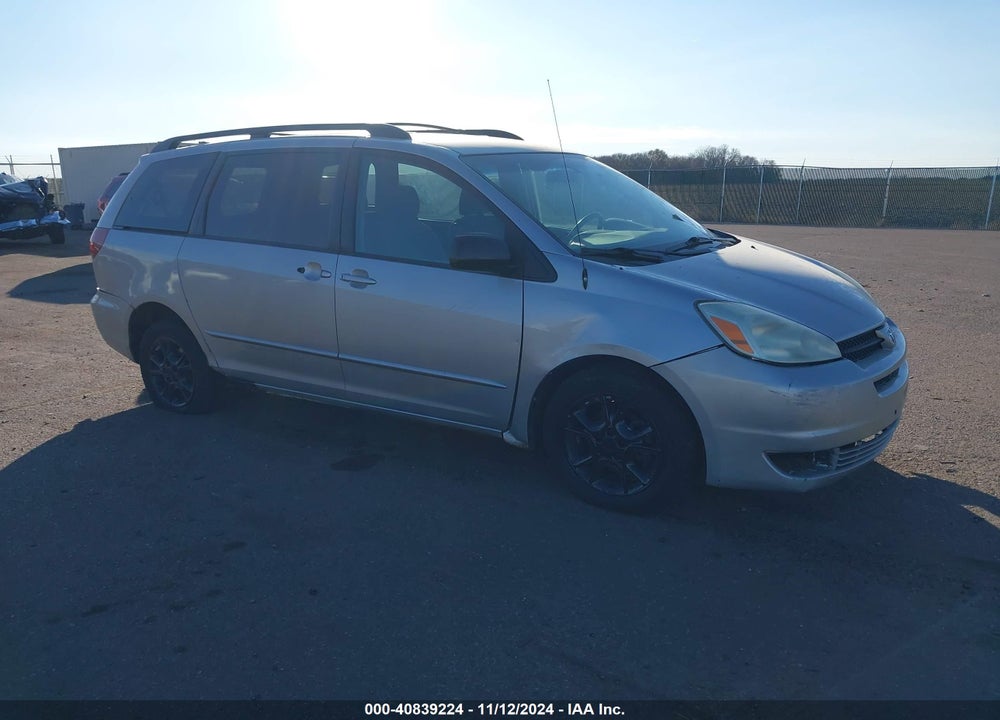 2004 TOYOTA SIENNA LE VIN: 5TDBA23C54S006404
