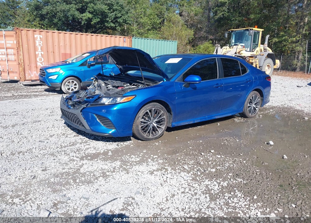 2018 TOYOTA CAMRY SE VIN: 4T1B11HK2JU024176