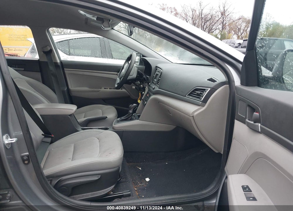 2017 HYUNDAI ELANTRA SE VIN: KMHD74LFXHU115547