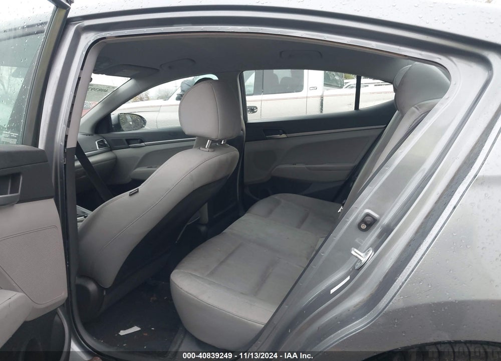 2017 HYUNDAI ELANTRA SE VIN: KMHD74LFXHU115547