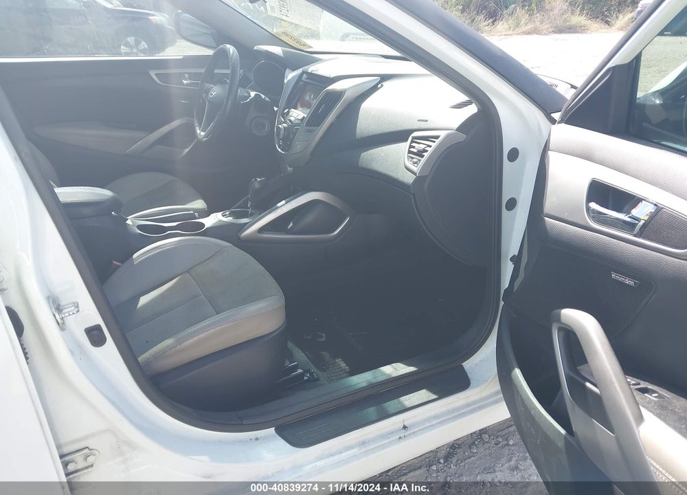 2013 HYUNDAI VELOSTER BASE W/GRAY VIN: KMHTC6AD6DU156692