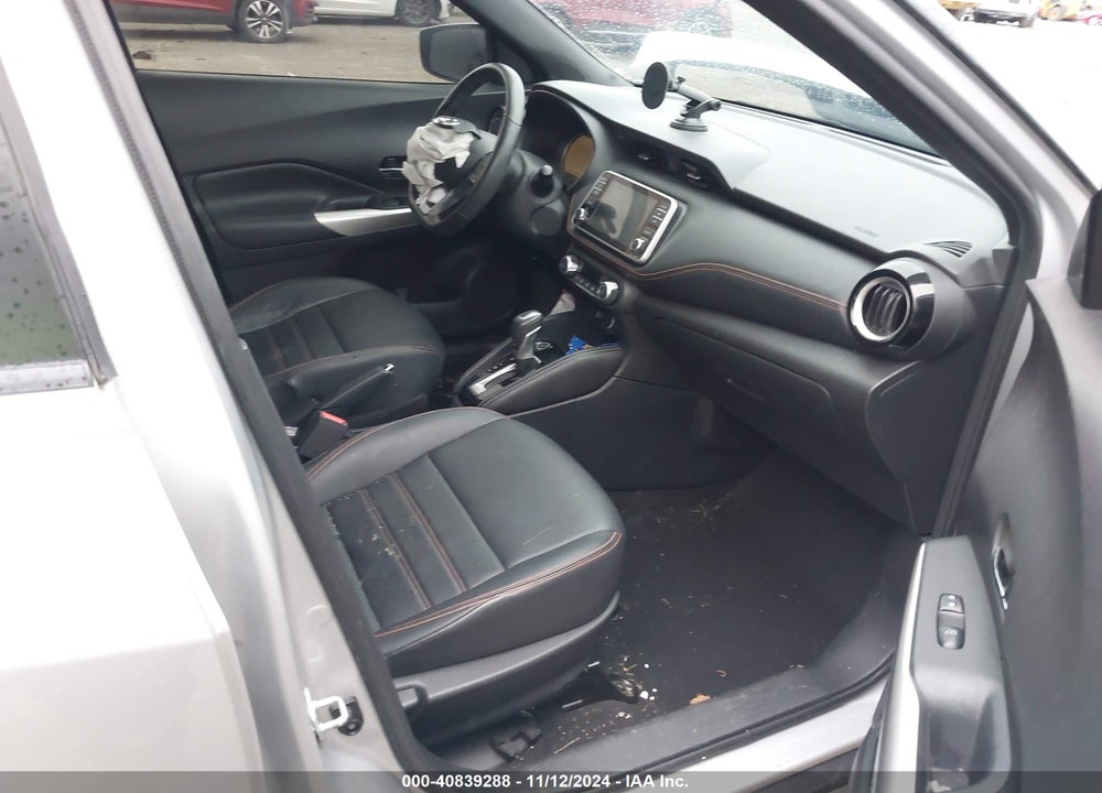 2019 NISSAN KICKS SR VIN: 3N1CP5CU2KL556095