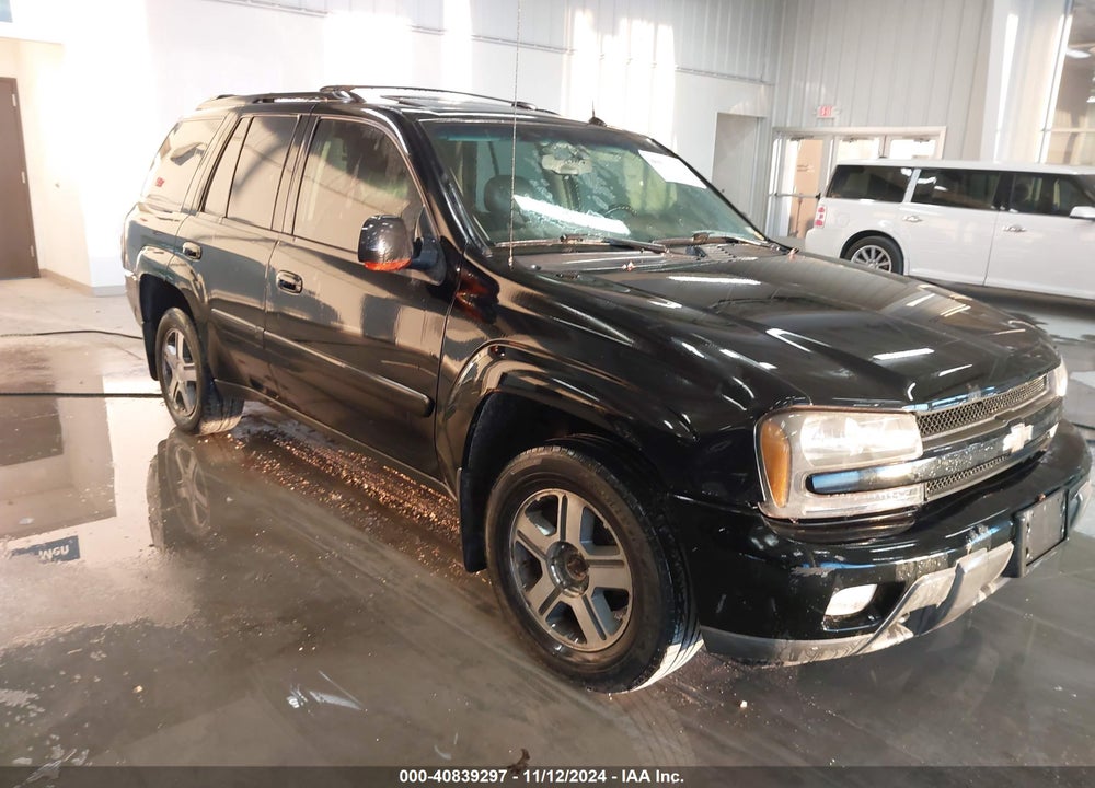2005 CHEVROLET TRAILBLAZER LT VIN: 1GNDT13S852135452
