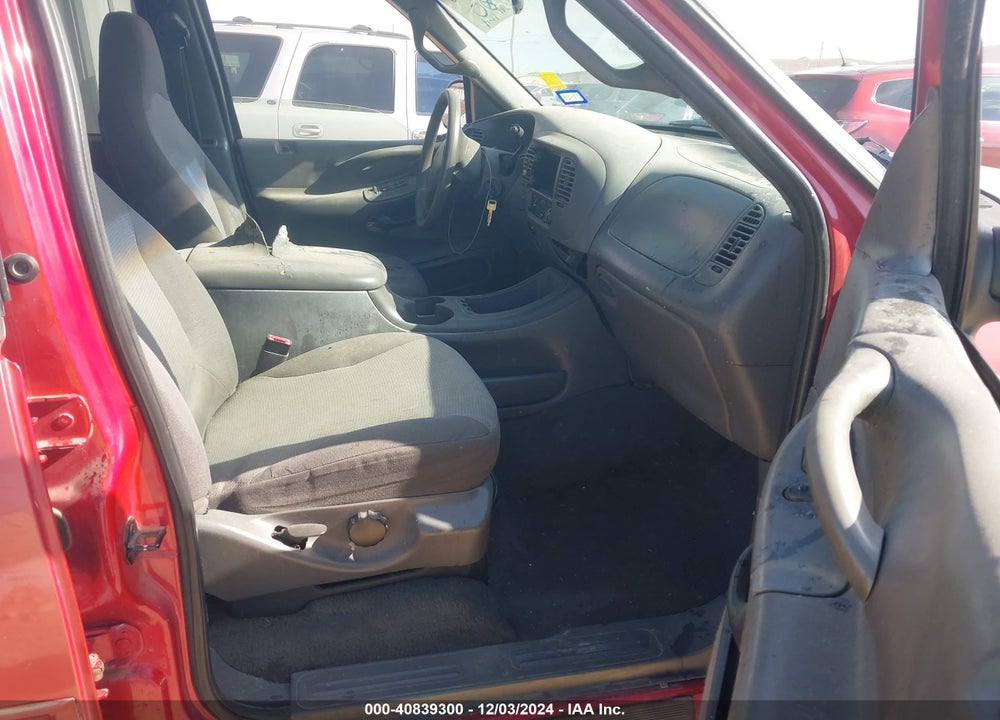 2000 FORD EXPEDITION XLT VIN: 1FMPU16L7YLC47015