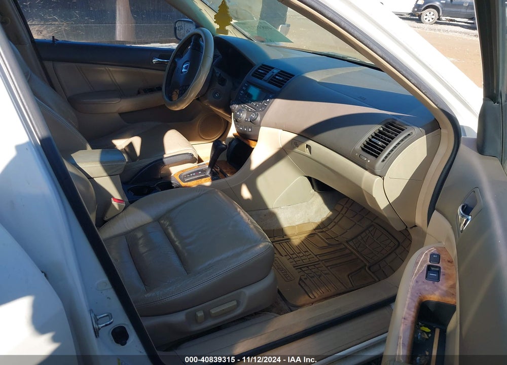 2004 HONDA ACCORD 3.0 EX VIN: 1HGCM66584A017573