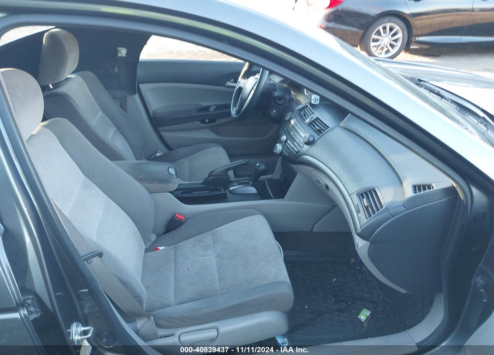 2010 HONDA ACCORD 2.4 LX VIN: 1HGCP2F37AA118940