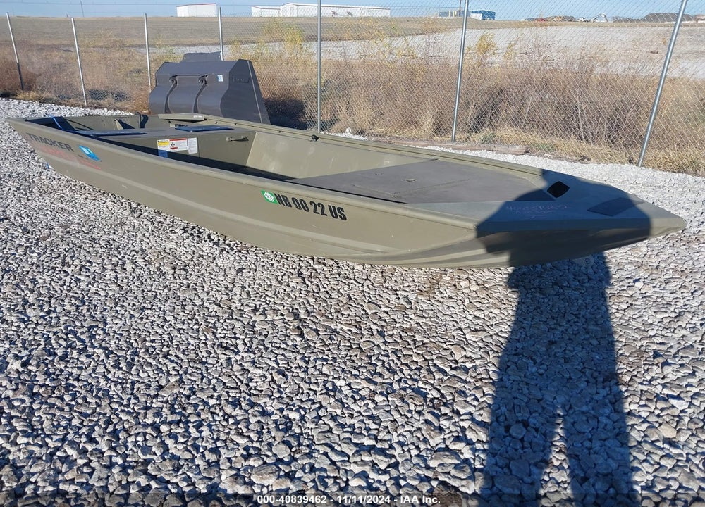 2021 TRACKER MARINE 1648 MVX JON BOAT VIN: BUJ81279A121