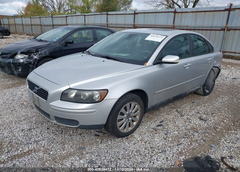 2005 VOLVO S40 2.4I VIN: YV1MS382752060060