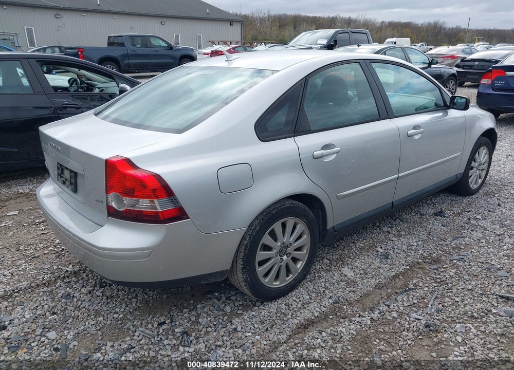 2005 VOLVO S40 2.4I VIN: YV1MS382752060060