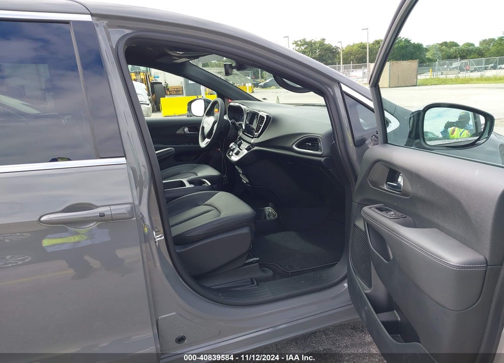 2025 CHRYSLER PACIFICA SELECT VIN: 2C4RC1BG7SR512409