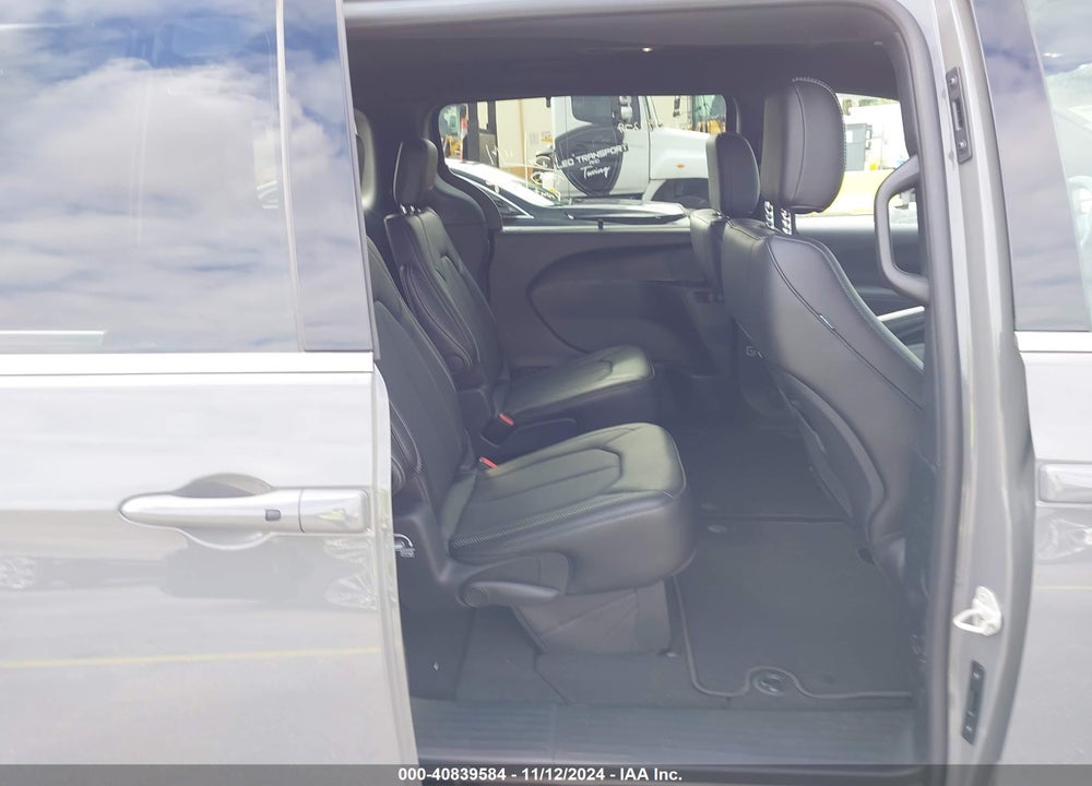2025 CHRYSLER PACIFICA SELECT VIN: 2C4RC1BG7SR512409