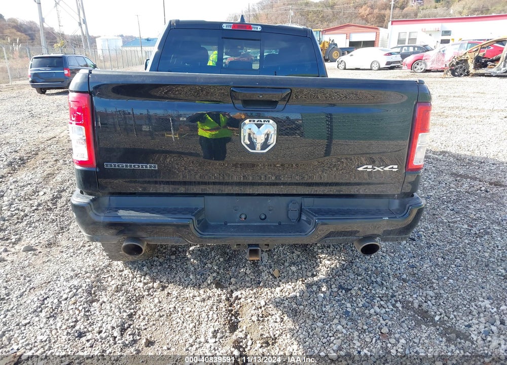 2020 RAM 1500 BIG HORN 4X4 6'4 BOX VIN: 1C6SRFMT2LN232085