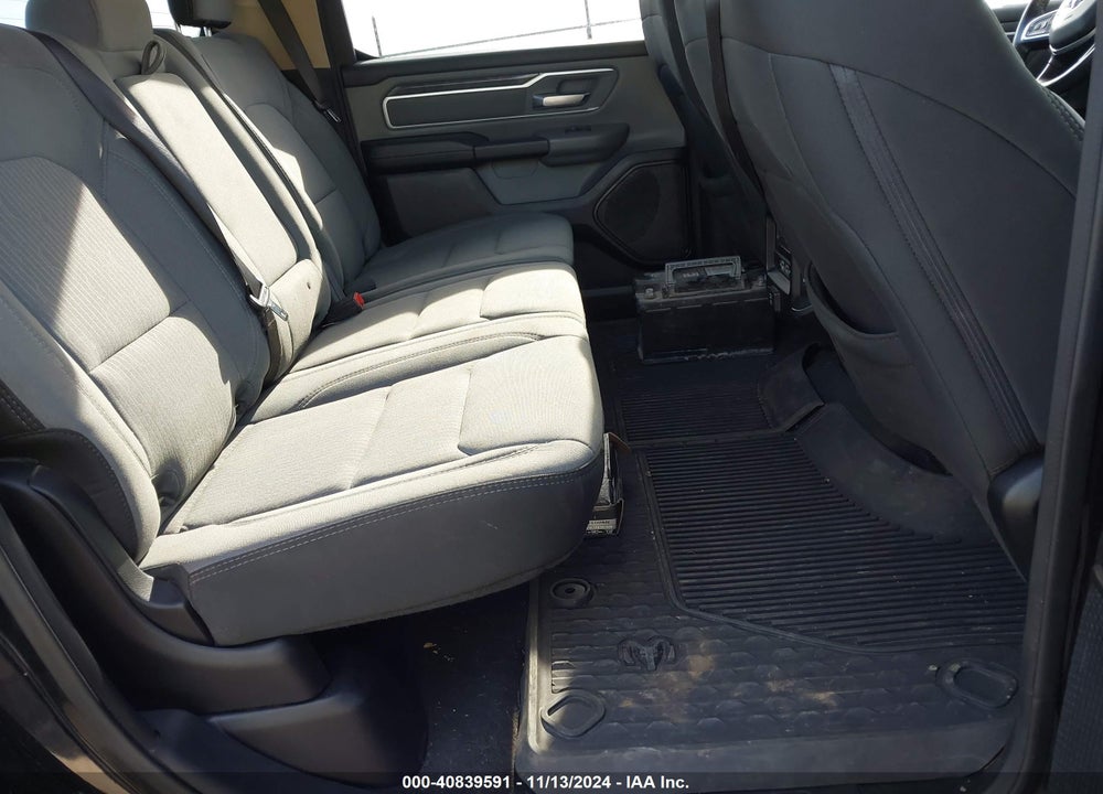 2020 RAM 1500 BIG HORN 4X4 6'4 BOX VIN: 1C6SRFMT2LN232085