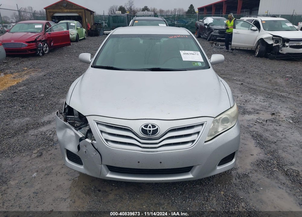 2011 TOYOTA CAMRY LE VIN: 4T1BF3EK6BU177730
