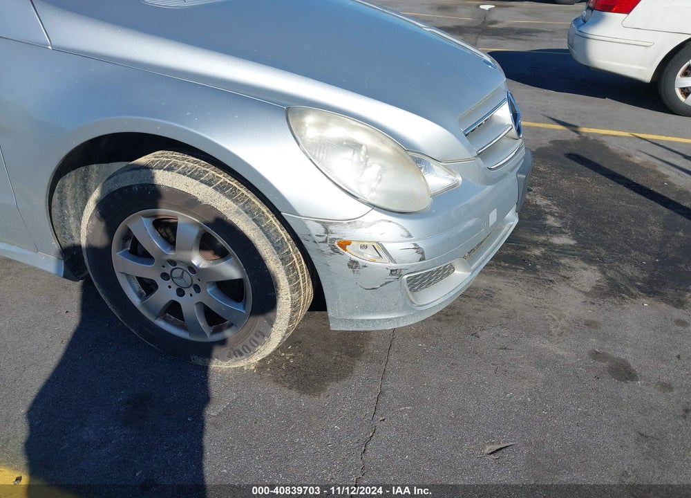 2007 MERCEDES-BENZ R 350 4MATIC VIN: 4JGCB65E67A041425