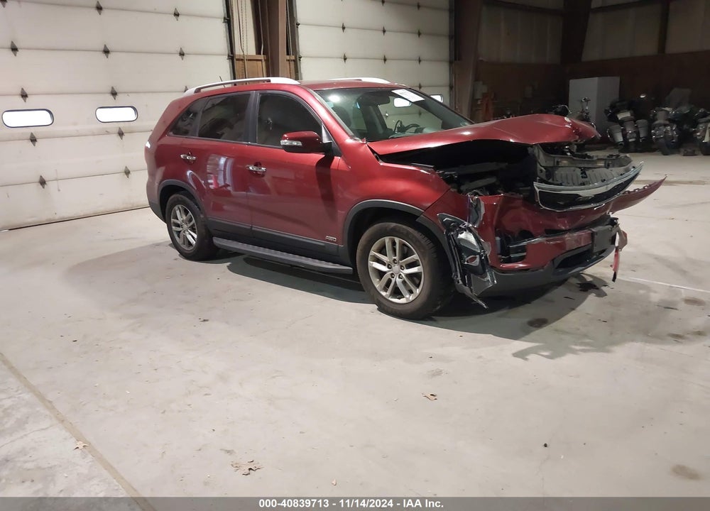 2015 KIA SORENTO LX VIN: 5XYKTCA65FG606787