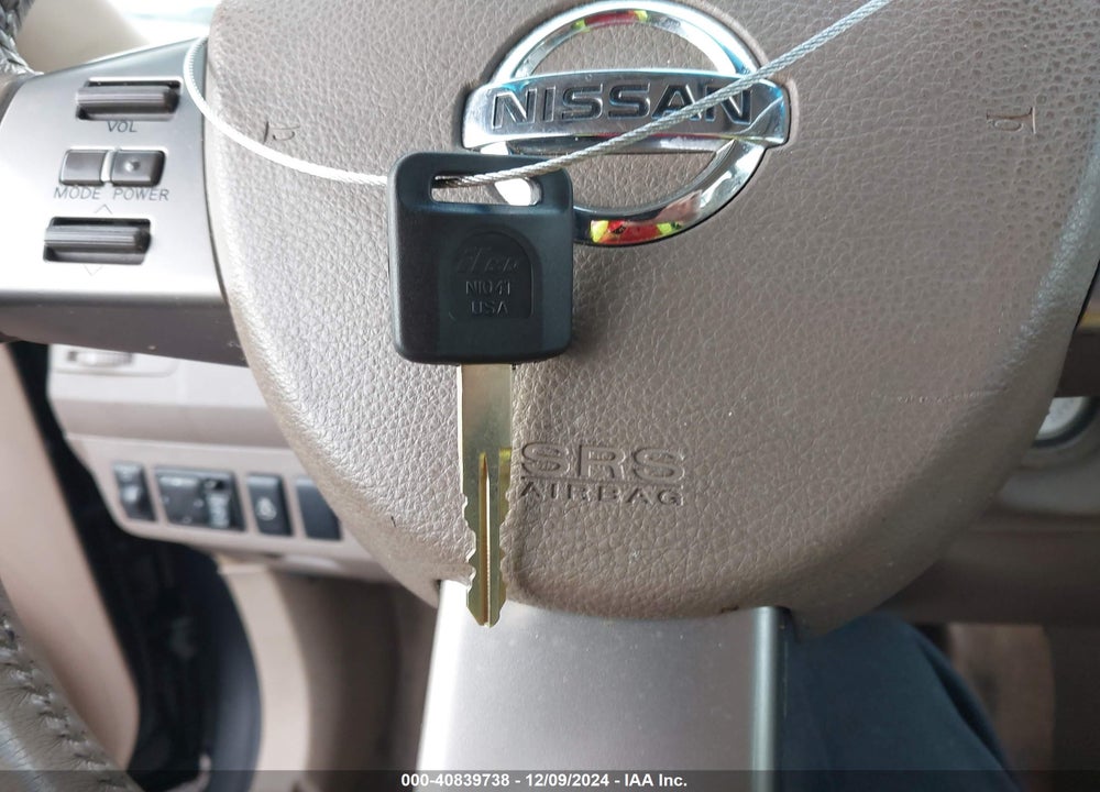 2004 NISSAN MAXIMA 3.5 SL VIN: 1N4BA41E34C902532