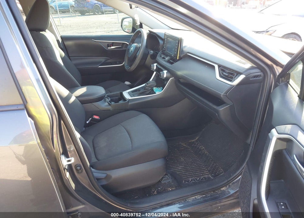 2021 TOYOTA RAV4 XLE VIN: 2T3W1RFV8MC159706