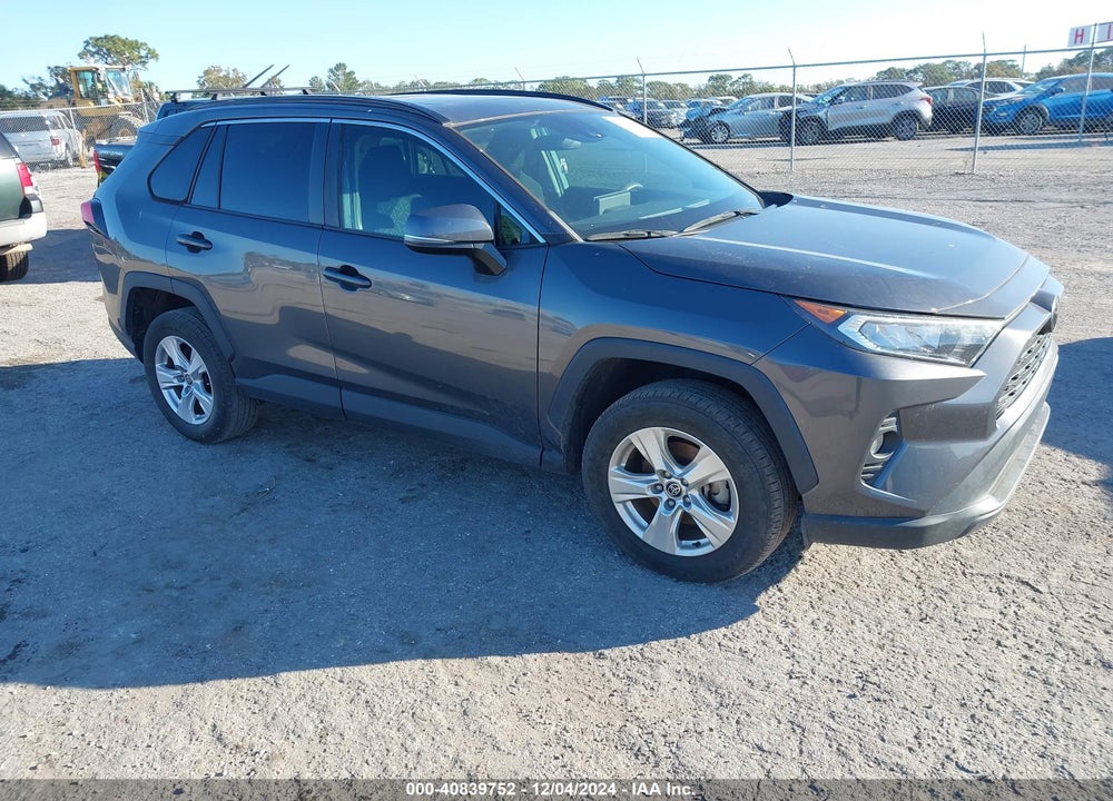 2021 TOYOTA RAV4 XLE VIN: 2T3W1RFV8MC159706