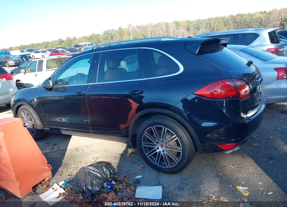 2011 PORSCHE CAYENNE S VIN: WP1AB2A23BLA53138