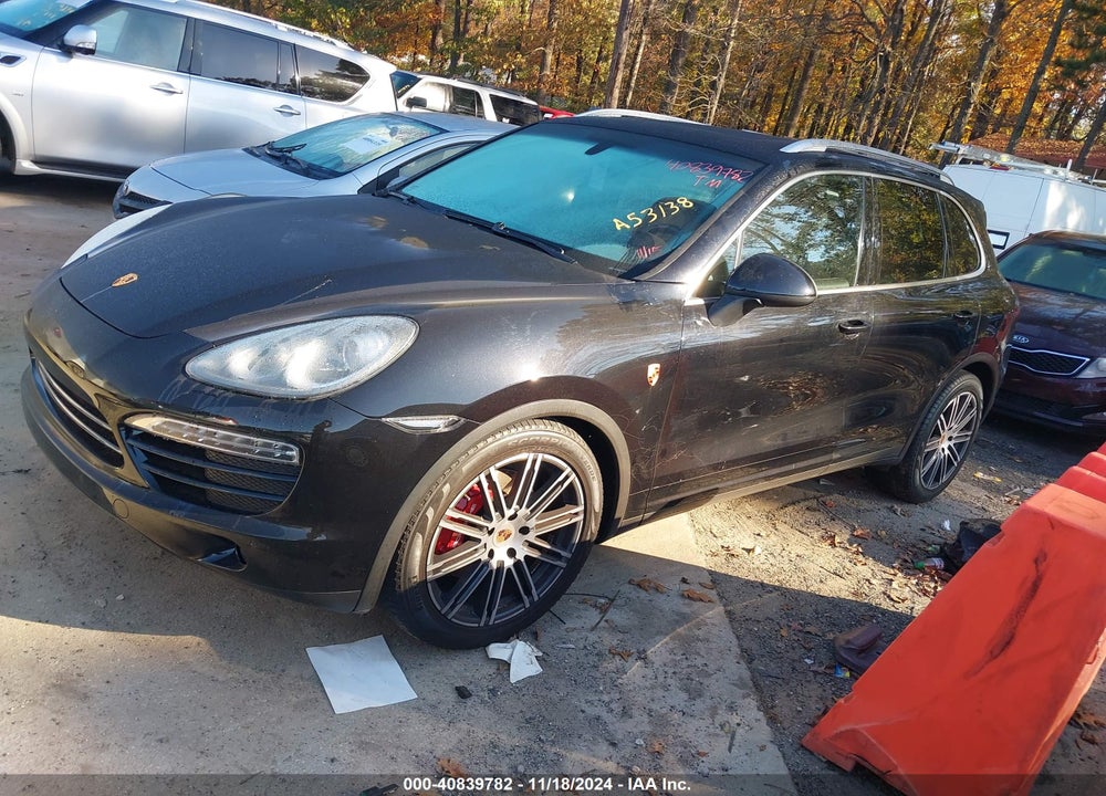 2011 PORSCHE CAYENNE S VIN: WP1AB2A23BLA53138