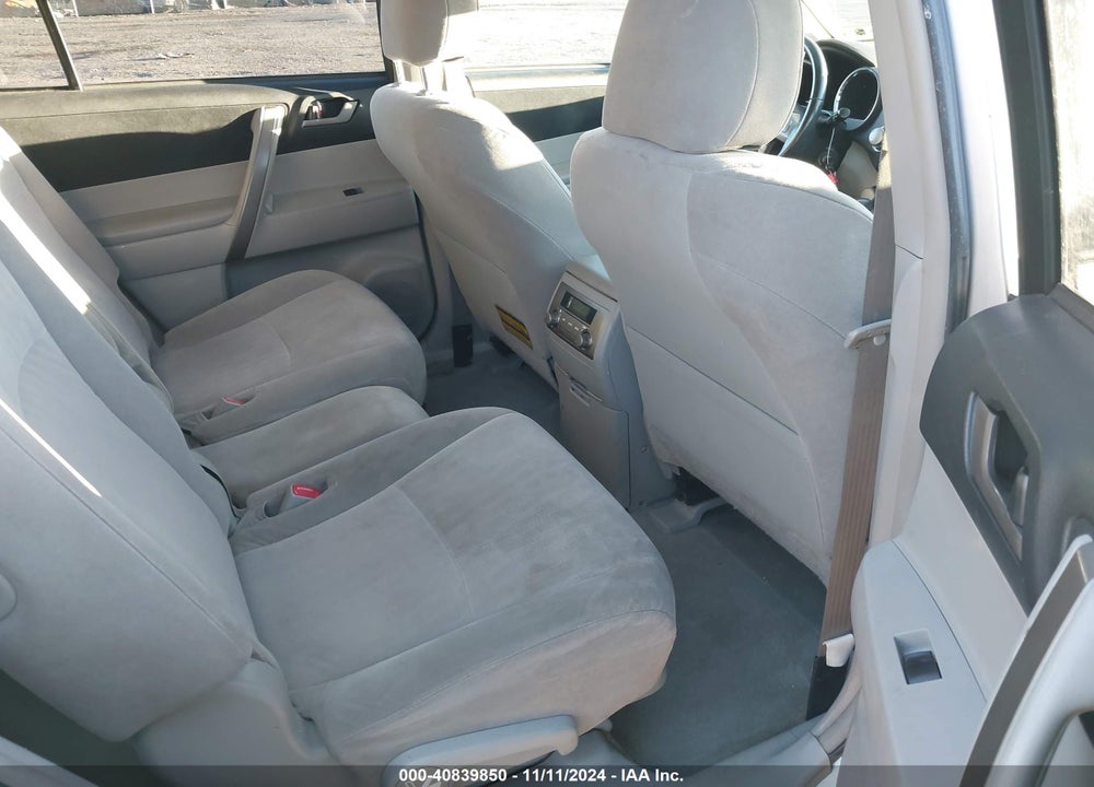 2008 TOYOTA HIGHLANDER SPORT VIN: JTEES43AX82108505