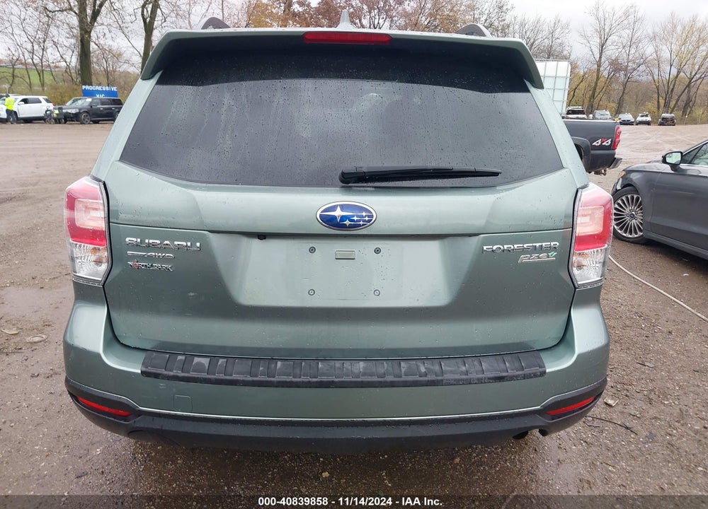 2017 SUBARU FORESTER 2.5I PREMIUM VIN: JF2SJAECXHH477421