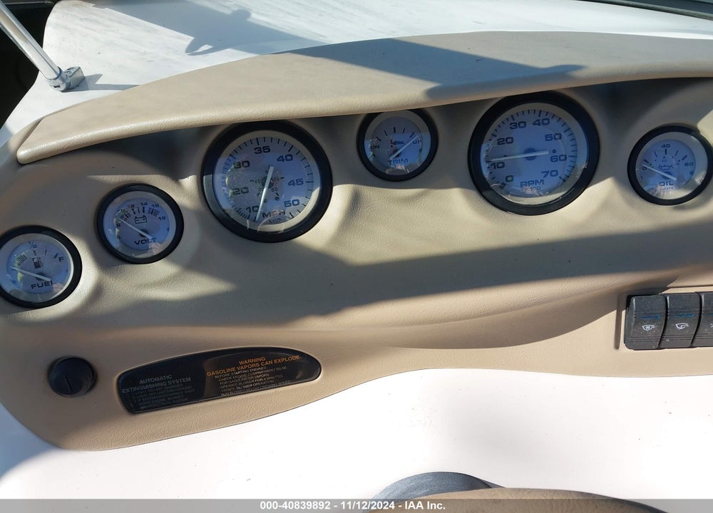 1999 SEA RAY BOW RIDER VIN: SERR1370G899