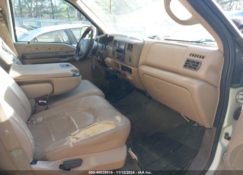 1999 FORD F-350 LARIAT/XL/XLT VIN: 1FTSW31F1XEE27034