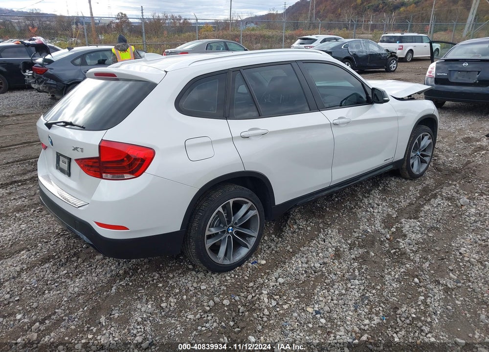 2014 BMW X1 XDRIVE28I VIN: WBAVL1C59EVY20093