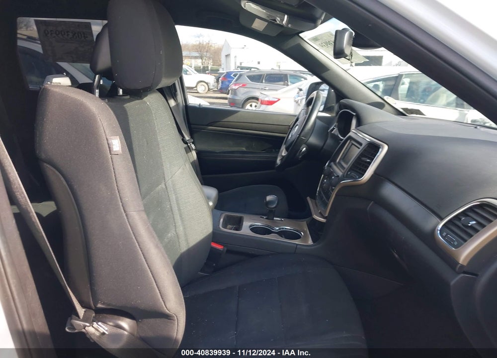 2015 JEEP GRAND CHEROKEE LAREDO VIN: 1C4RJFAG1FC191115