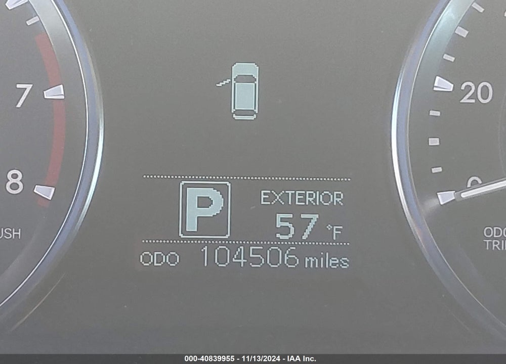 2015 TOYOTA HIGHLANDER LE PLUS V6 VIN: 5TDBKRFH0FS121640