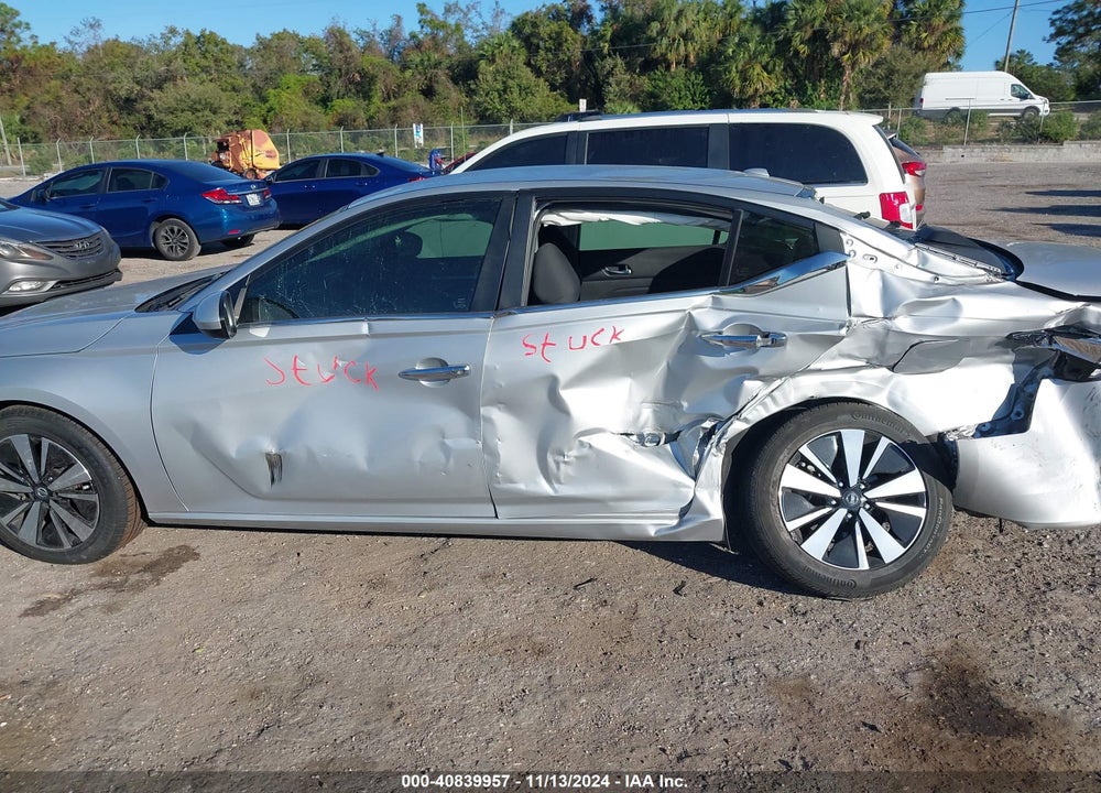 2021 NISSAN ALTIMA SV FWD VIN: 1N4BL4DVXMN333561