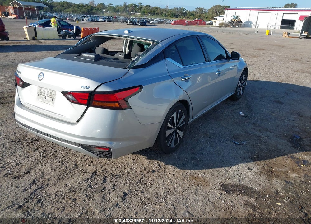 2021 NISSAN ALTIMA SV FWD VIN: 1N4BL4DVXMN333561