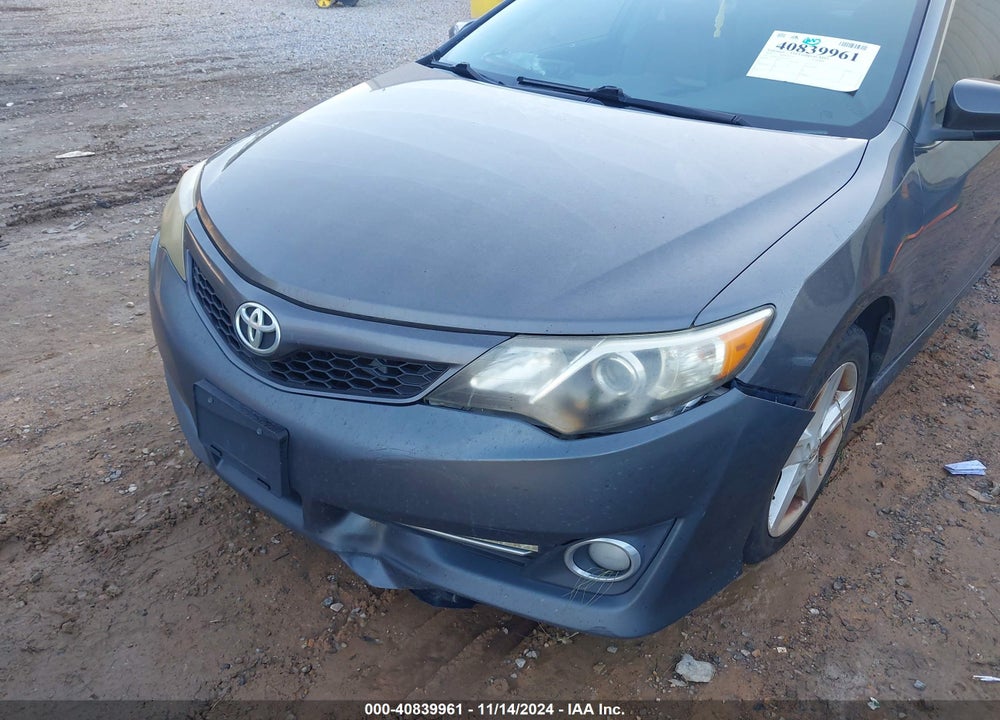 2014 TOYOTA CAMRY SE VIN: 4T1BF1FK2EU351543