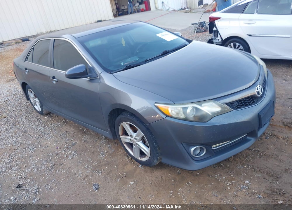 2014 TOYOTA CAMRY SE VIN: 4T1BF1FK2EU351543