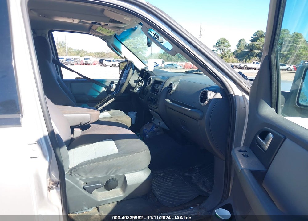 2003 FORD EXPEDITION XLT VIN: 1FMPU16L13LB49798